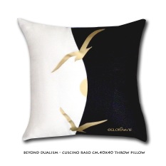 Beyond Dualism - Throw pillow cm 40x40